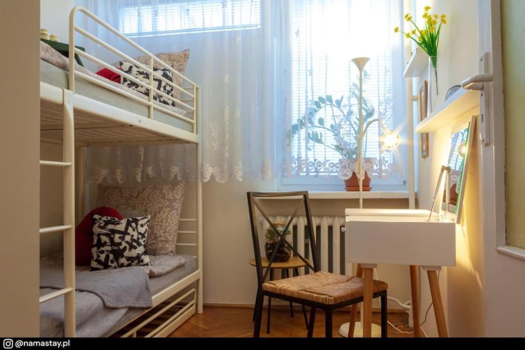Spacious Retro Flat Close To National Stadium Warsaw Exterior photo