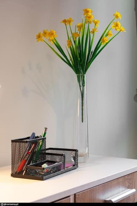Spacious Retro Flat Close To National Stadium Warsaw Exterior photo